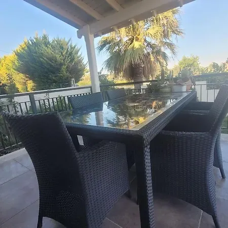 Villa Center With Pool Leylacanhouse *