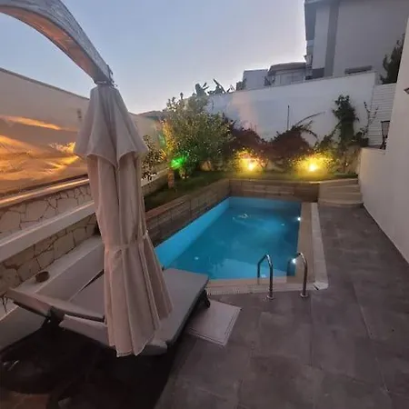Center With Pool Leylacanhouse * Cesme