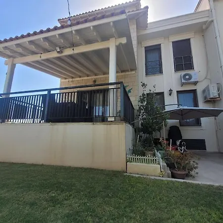 Center With Pool Leylacanhouse *