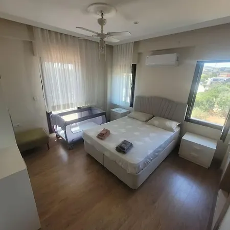Center With Pool Leylacanhouse Cesme