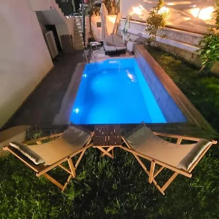 Center With Pool Leylacanhouse