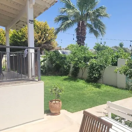 Center With Pool Leylacanhouse Villa *